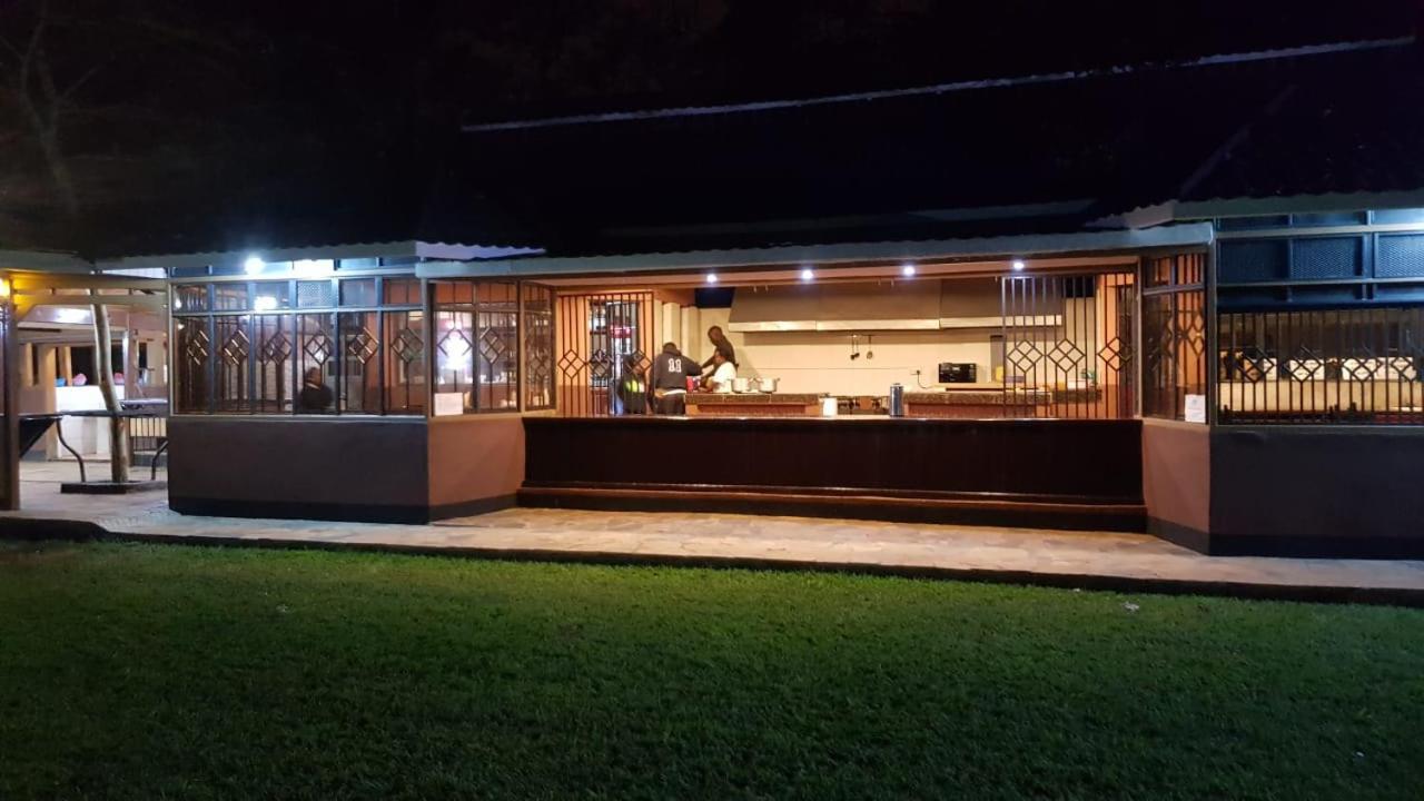 Edgewood Country Place Hotel Thika Bagian luar foto