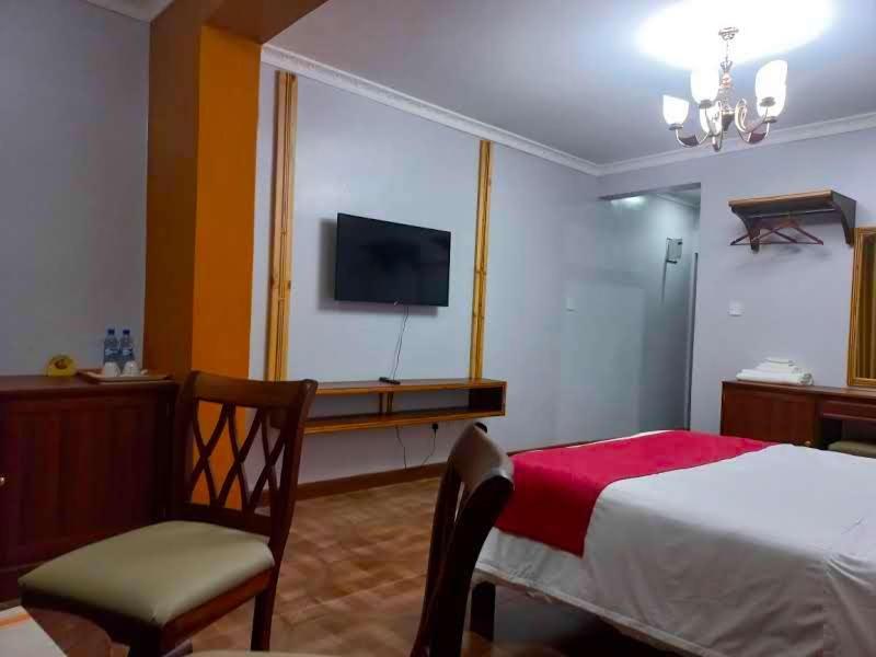Edgewood Country Place Hotel Thika Bagian luar foto