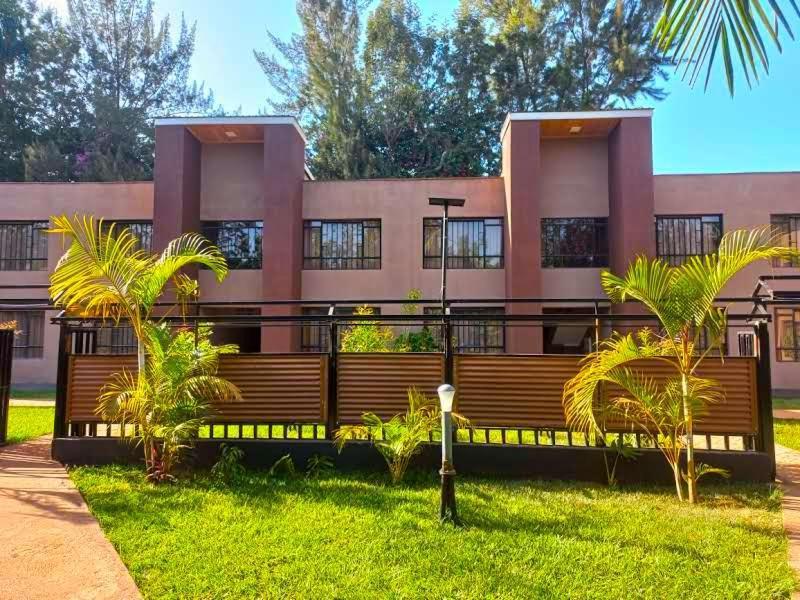 Edgewood Country Place Hotel Thika Bagian luar foto