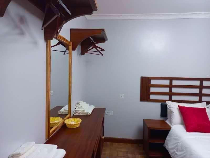 Edgewood Country Place Hotel Thika Bagian luar foto