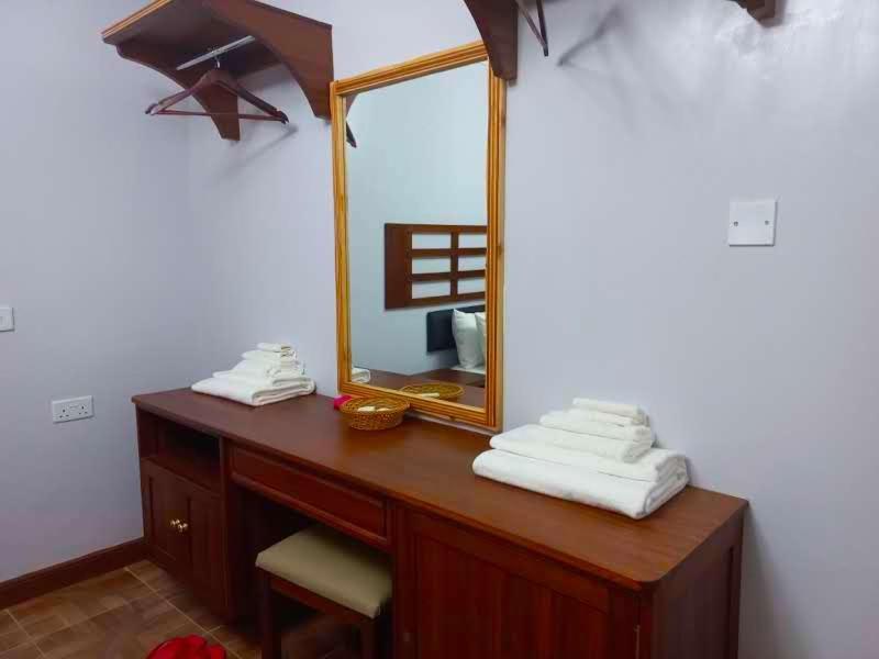 Edgewood Country Place Hotel Thika Bagian luar foto