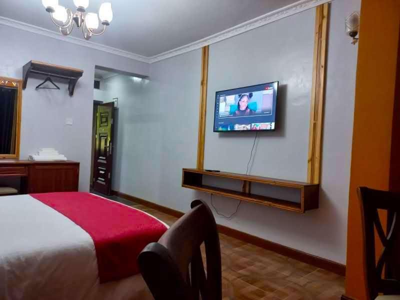 Edgewood Country Place Hotel Thika Bagian luar foto