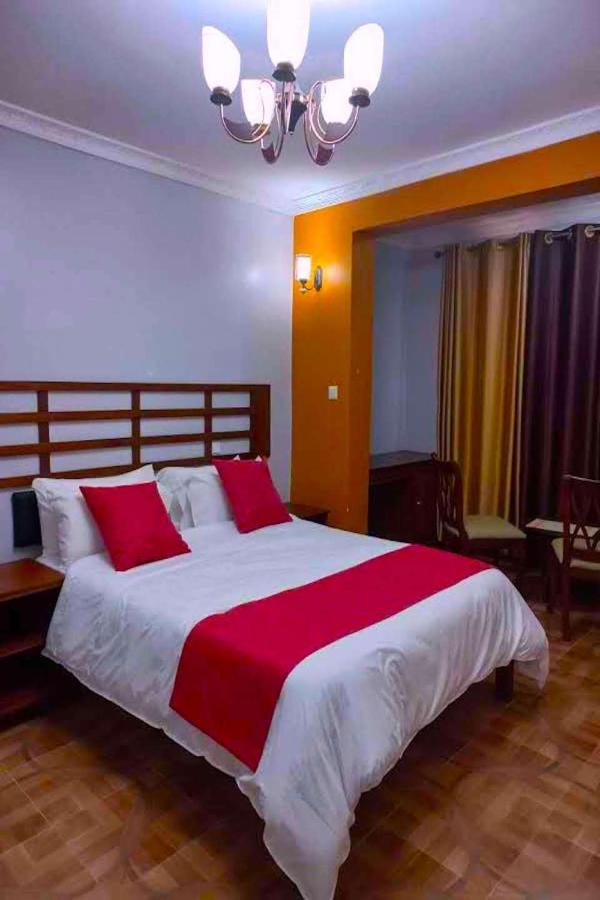 Edgewood Country Place Hotel Thika Bagian luar foto