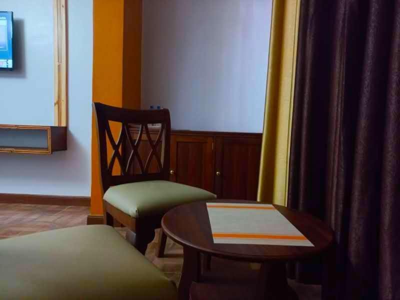 Edgewood Country Place Hotel Thika Bagian luar foto