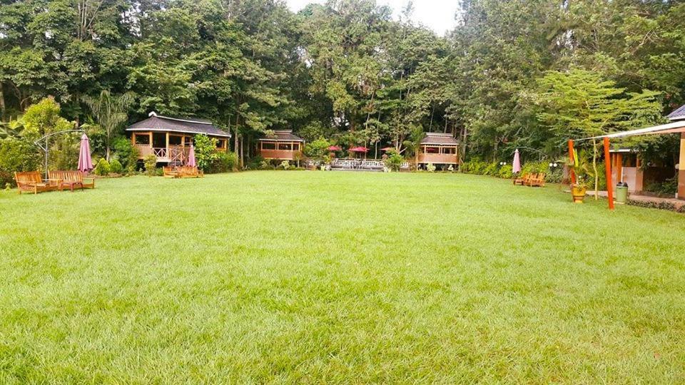 Edgewood Country Place Hotel Thika Bagian luar foto